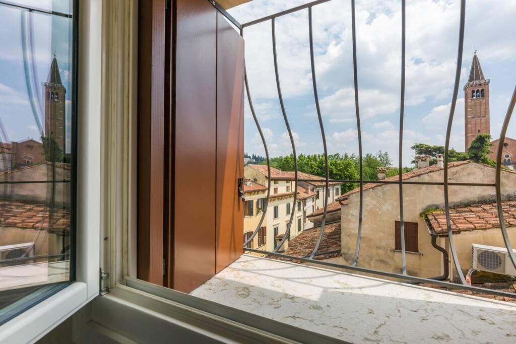 Appartement Luxury Design Apt With Amazing View à Vérone Extérieur photo